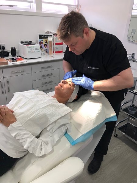 AlumierMD Glow Peel with Dr. McDaid at the Altruderm Clinic